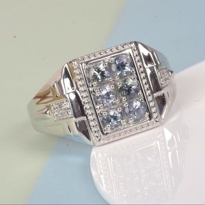 Men’s 1.25 ctw Peacock Tanzanite and Zircon Ring setting